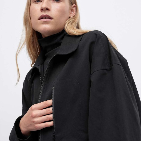 Lululemon Glyde 2-in-1 Adaptable Jacket - Picture 2 of 11